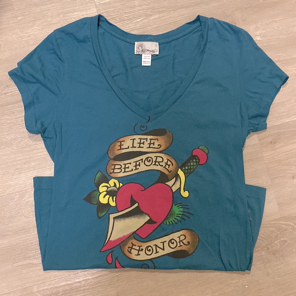 💫NWOT💫ED HARDY V-Neck Women’s Tee